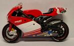 Moto miniature 1/18 ducati Nicky haiden, Hobby en Vrije tijd, Modelbouw | Overige, Zo goed als nieuw