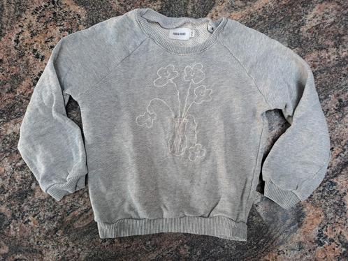 Mt 2j Grijze trui witte bloemen in vaas, Kinderen en Baby's, Kinderkleding | Maat 92, Zo goed als nieuw, Meisje, Trui of Vest