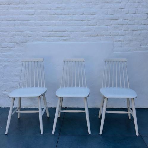 3 chaises suédoises vintage, Huis en Inrichting, Stoelen, Gebruikt, Ophalen