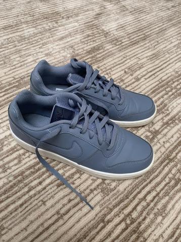 Nike Ebernon Low Gray Maat 42,5