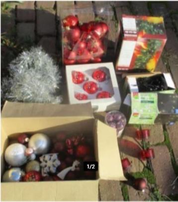 Mooi partij van allerlei Kerst Decoratie beschikbaar voor biedingen