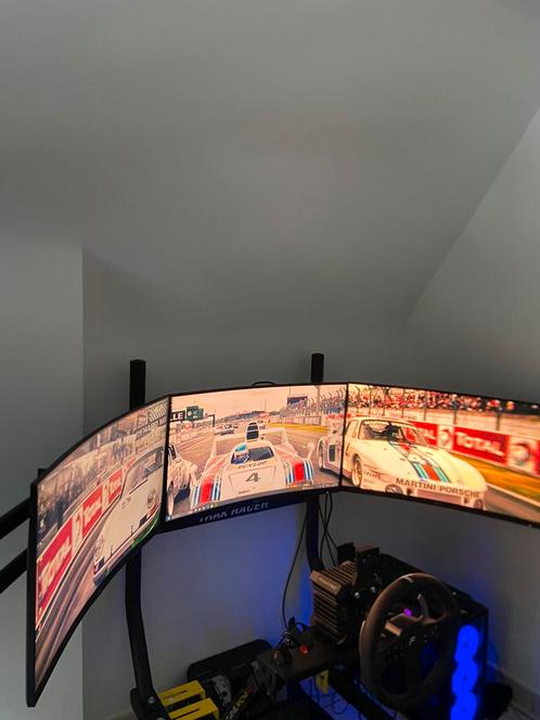 Tripple monitor curved  sim racing 32”, Games en Spelcomputers, Games | Pc, Zo goed als nieuw, Ophalen