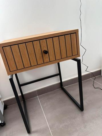 Table de chevet JYSK beschikbaar voor biedingen