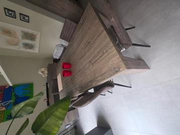 Complete meubelset.  beschikbaar voor biedingen