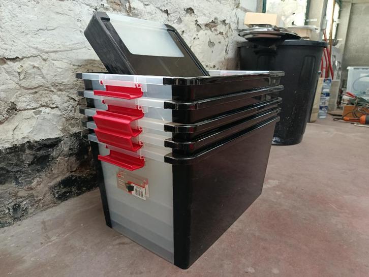 OPBERGDOOS VAN 40 LITER MET DEKSEL, Doe-het-zelf en Bouw, Kratten en Dozen, Zo goed als nieuw, Bak of Kist, 50 tot 75 cm, Minder dan 35 cm