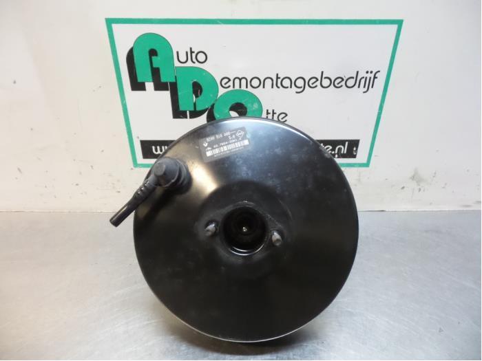 Rembekrachtiger van een Renault Twingo (Twingo 07-), Auto-onderdelen, Remmen en Aandrijving, Renault, Gebruikt, 3 maanden garantie