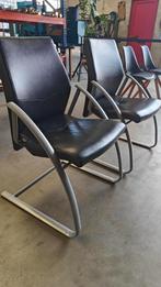 Conferentiestoel Sokoa Leren rug & zitting  2 stuks 100€, Ophalen, Zo goed als nieuw, Zwart, Bureaustoel