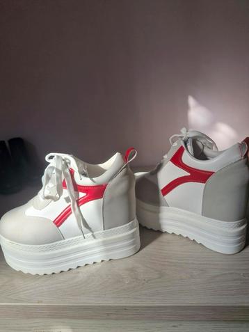 So sport slee hak sneaker beschikbaar voor biedingen