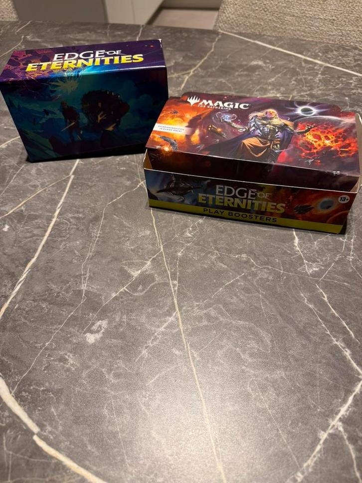 Edge of Eternities Booster Box + Bundle, Hobby en Vrije tijd, Verzamelkaartspellen | Magic the Gathering, Zo goed als nieuw, Ophalen