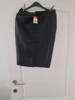 Rok Casuel Ladies leder look maat L nieuw, Kleding | Dames, Rokken, Zwart, Maat 42/44 (L), Nieuw, Ophalen of Verzenden