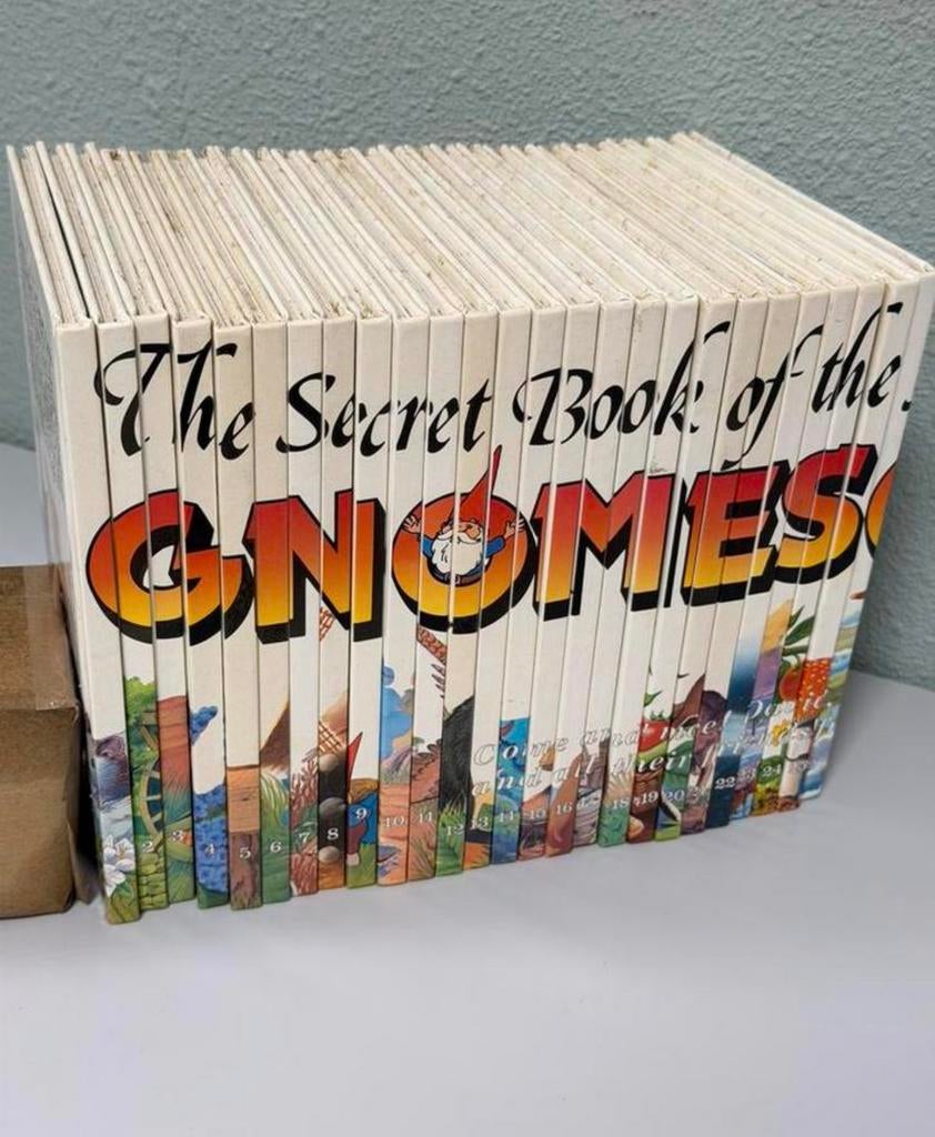 The Secret Book of the GNOMES - Volume 1-26 David kabouter, Boeken, Stock en Verzamelingen, Zo goed als nieuw, Kind en Jeugd, Ophalen of Verzenden