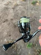 Shimano twinpower fe 2500, Watersport en Boten, Hengelsport | Roofvissen, Ophalen, Zo goed als nieuw, Molen