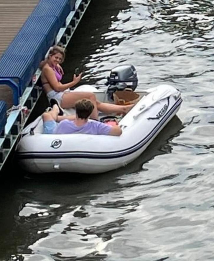 Rubberboot met buitenboordmotor + trailer, Watersport en Boten, Rubberboten, Zo goed als nieuw, Yamaha, Ophalen