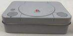 Boîte en étain pour PlayStation 1 PS1 avec jeu de cartes à j, Hobby & Loisirs créatifs, Envoi, Comme neuf