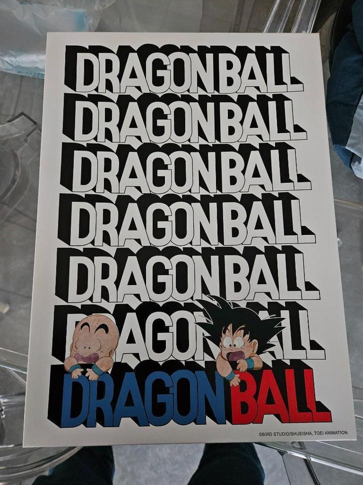 Uniqlo UT x Dragon Ball Z boxset - Maat S, Verzamelen, Beelden en Beeldjes, Nieuw, Ophalen