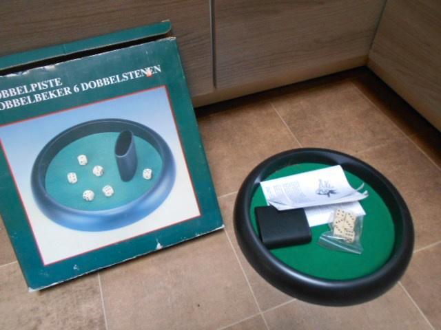 Puzzels en Spellen / 2 voor 5 €, Hobby en Vrije tijd, Denksport en Puzzels, Zo goed als nieuw, Ophalen of Verzenden