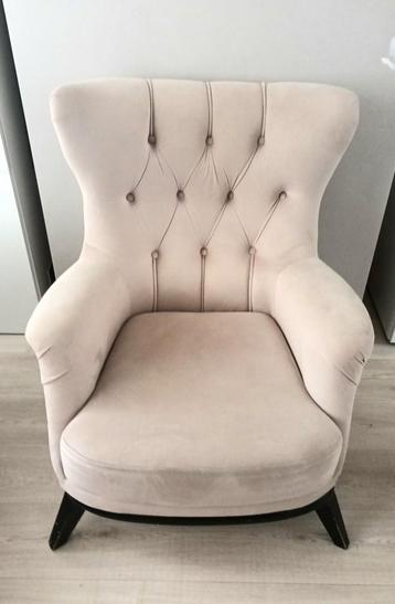 Fauteuil disponible aux enchères