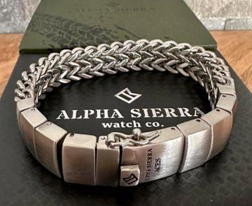 BRACELET ACES ALPHA SIERRA MET 50% KORTING! 💯%NIEUW beschikbaar voor biedingen