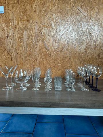 Assortiment de verres  beschikbaar voor biedingen