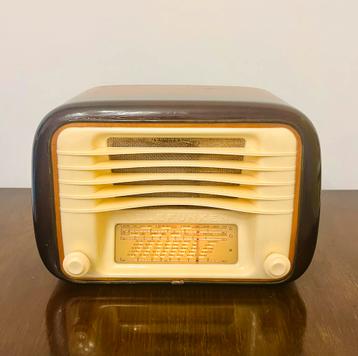 VINTAGE ITALIAANSE BUIZENRADIO TELEFUNKEN MIGNONETTE B 1953