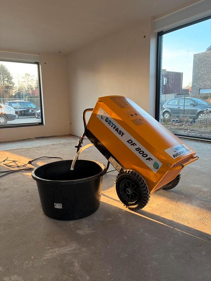 Goedkope bouwdroger te huur Dryfast DF800, Doe-het-zelf en Bouw, Verwarming en Radiatoren, Zo goed als nieuw, Ophalen