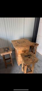 Bar tafel en vier krukken nieuwstaat!, Ophalen, Zo goed als nieuw