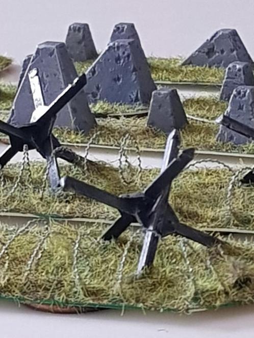 scenery tabletop 28mm, tank obstacles e.d, Hobby en Vrije tijd, Wargaming, Zo goed als nieuw, Historisch, Accessoires, Ophalen of Verzenden