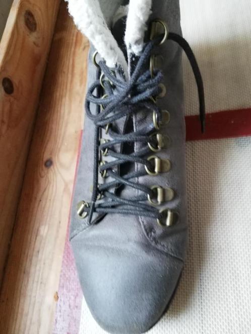 Blauw/grijze enkellaarzen met veters maat 41 Les Tropezienne, Kleding | Dames, Schoenen, Gedragen, Lage of Enkellaarzen, Blauw