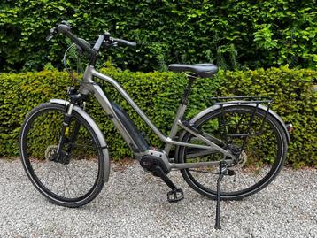 Electrische fiets. Batterij Bosch. Zeer goede staat., Fietsen en Brommers, Fietsen | Dames | Damesfietsen, Gebruikt, Versnellingen