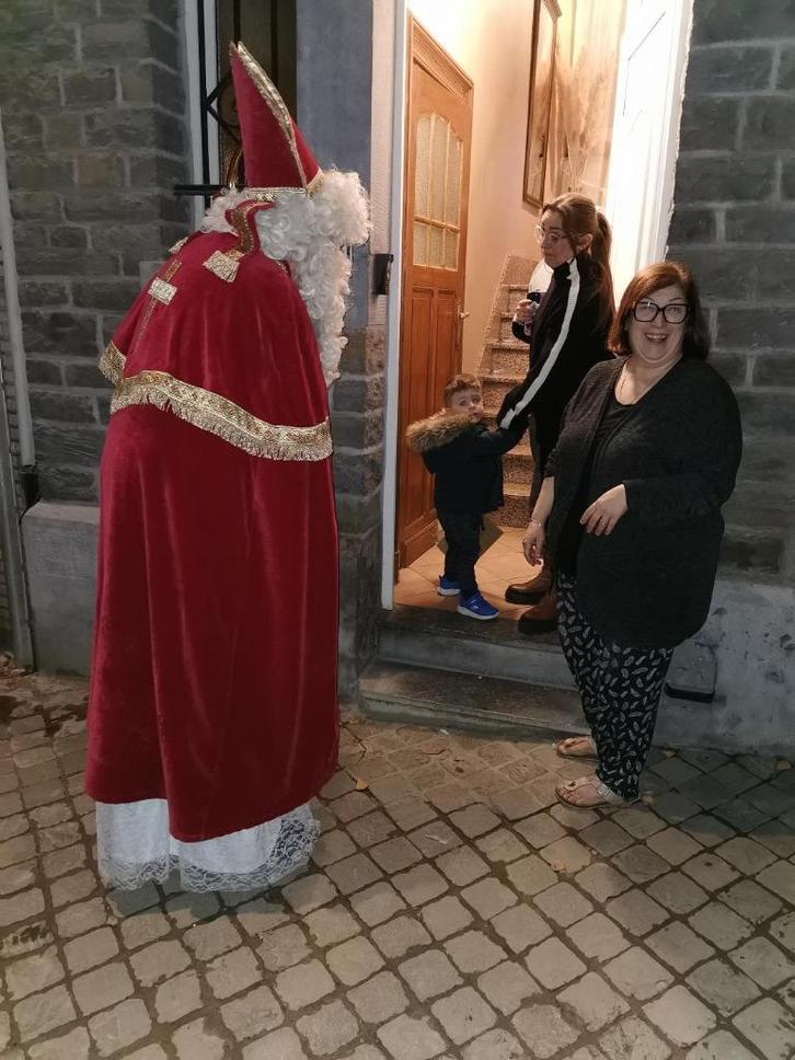 Costume de Saint Nicolas à louer, Diversen, Sinterklaas, Gebruikt, Ophalen of Verzenden