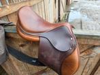 Spring en dressuur zadel Pony 15/16 inch, Dieren en Toebehoren, Ophalen of Verzenden, Zo goed als nieuw, Dressuur