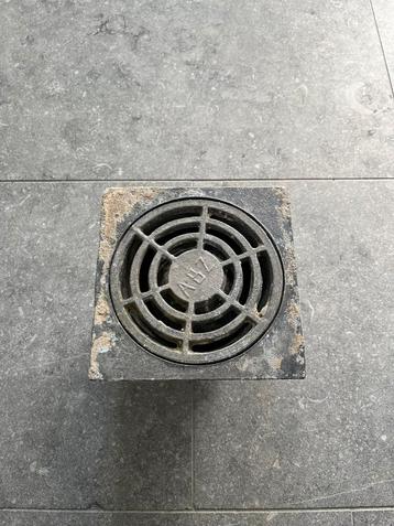 Aluminium klokrooster 15x15 cm beschikbaar voor biedingen