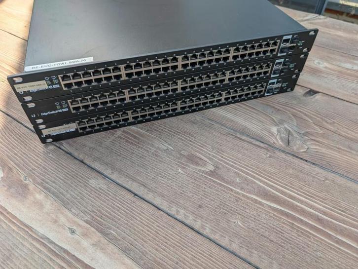 Ubiquiti EdgeSwitch 48 (500W model), Computers en Software, Netwerk switches, Zo goed als nieuw, Ophalen of Verzenden