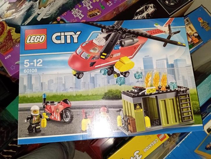 Lego city 60108, Kinderen en Baby's, Speelgoed | Duplo en Lego, Zo goed als nieuw, Lego, Ophalen of Verzenden