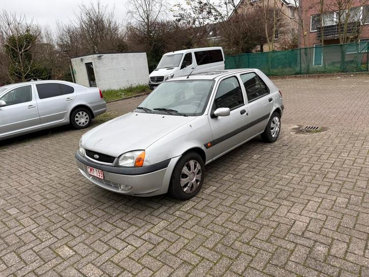 Ford Fiesta / 1.3 BENZINE / BLANCO GEKEURD VOOR VERKOOP, Auto's, Ford, Particulier, Fiësta, ABS, Airbags, Boordcomputer, Centrale vergrendeling