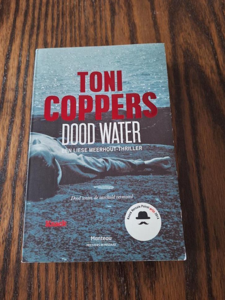 TONI COPPERS : DOOD WATER, Boeken, Thrillers, Gelezen, Ophalen of Verzenden