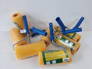 Structuurrol 18 cm met beugel beschikbaar voor biedingen