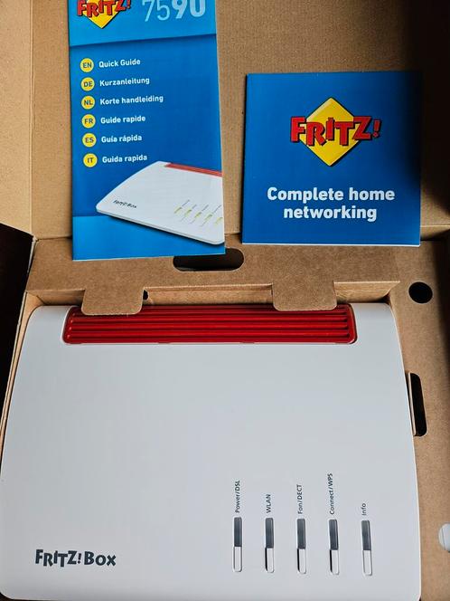 IK BEN FRITZ! Doos, Computers en Software, Netwerk switches, Zo goed als nieuw, Ophalen of Verzenden