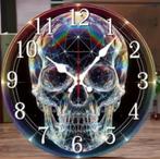 Ronde wandklok van hout Kristallen Schedel (25cm), Huis en Inrichting, Ophalen of Verzenden, Nieuw, Wandklok