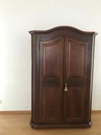 Belle armoire ancienne à deux portes, Enlèvement