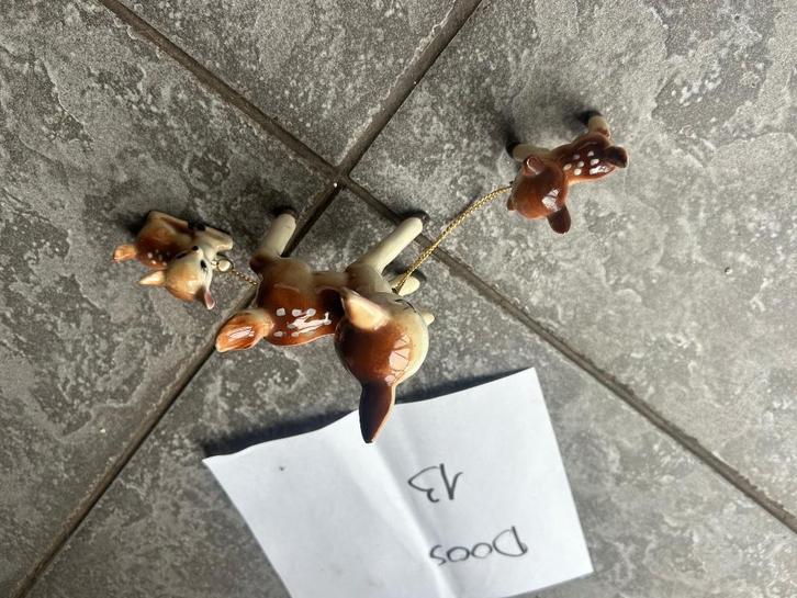 Collector item porselein beeldje jaren 50 vintage, Antiek en Kunst, Antiek | Porselein, Ophalen of Verzenden