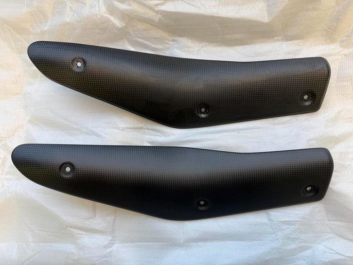 KTM Superduke 1290R Powerparts Carbon Uitlaat Hitteschild, Motoren, Accessoires | Overige, Zo goed als nieuw, Ophalen of Verzenden