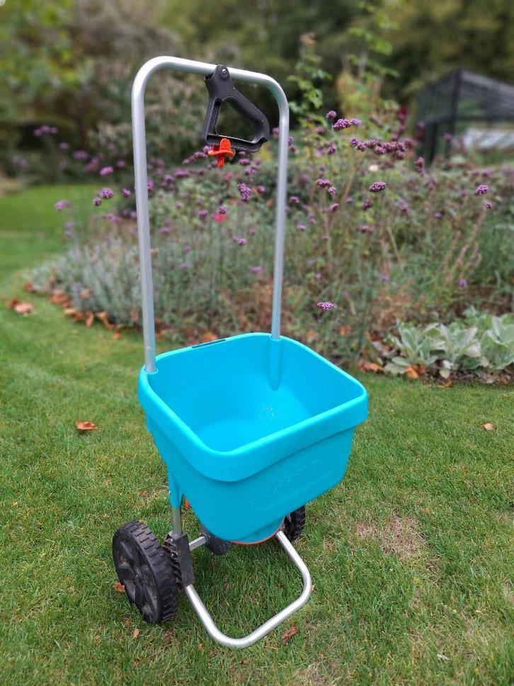 Gardena strooiwagen XL, Tuin en Terras, Hand-tuingereedschap, Zo goed als nieuw, Overige soorten, Ophalen