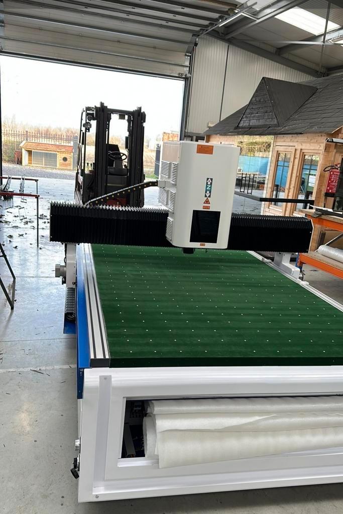 Gravure professionnelle sur verre et cristal Holy Laser HSGP, Bricolage & Construction, Vitres, Châssis & Fenêtres, Comme neuf