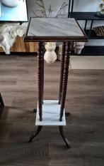 Antieke piedestal hout marmer en gedaaide poten, Huis en Inrichting, Woonaccessoires | Zuilen en Pilaren, Ophalen, Gebruikt