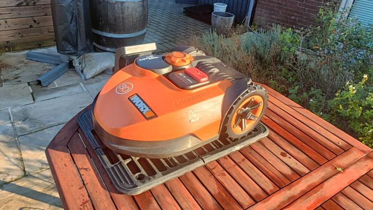 WORX WR105SI.1 robot grasmaaier, Tuin en Terras, Grasmaaiers, Gebruikt, Ophalen