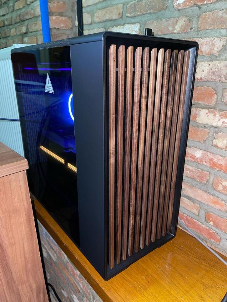New Gaming PC RTX 5090 Astral Intel Core Ultra 9 285K, Computers en Software, Desktop Pc's, Nieuw, 4 Ghz of meer, SSD, 64 GB of meer
