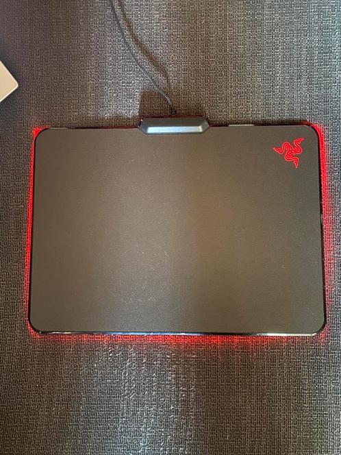 Razer firefly lichtgevende muismat, Computers en Software, Muismatten, Zo goed als nieuw, Gaming muismat, Ophalen of Verzenden