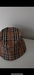 Burberry bucket hat, Ophalen of Verzenden, Zo goed als nieuw