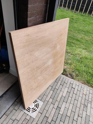 Eiken salontafelblad (massief eik 1m x 1m x 3cm) beschikbaar voor biedingen